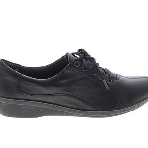 Clarks Black Leather Men's Oxfords